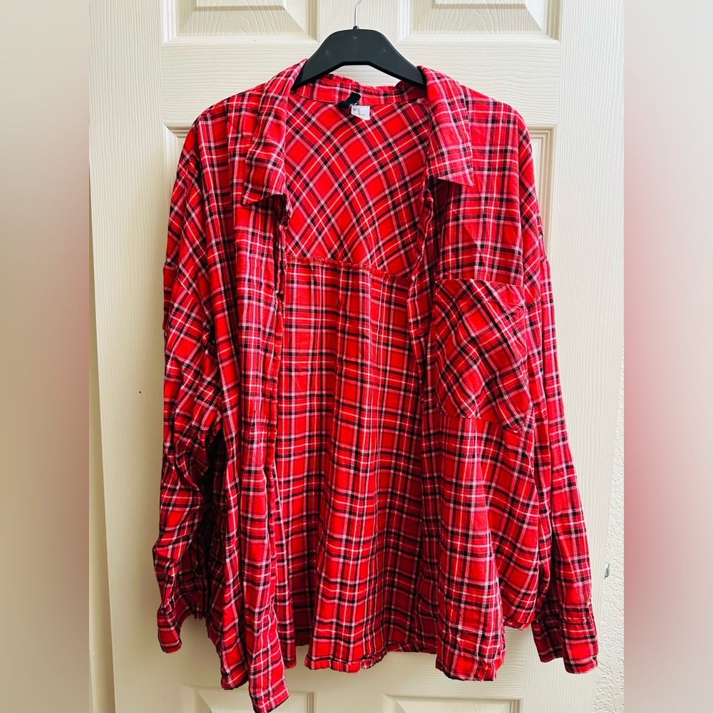 H&M Red Plaid Buttondown Shirt